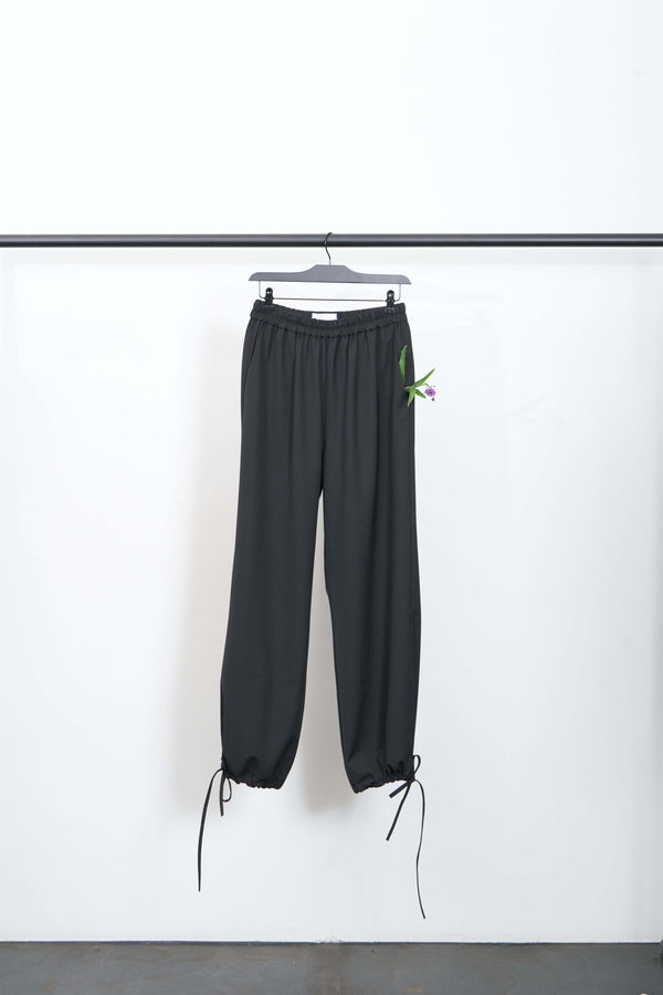 NEGI PANTS wide leg drawstring pants in lightweight wool blend fabric with adjustable hem, made in Spain.
