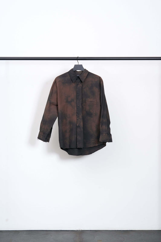POPLIN OVERSIZED SHIRT in tie-dye design, featuring shortened sleeves, handmade in Spain with 100% cotton.