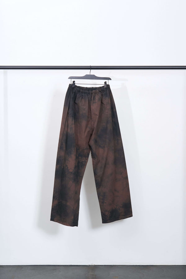 POPLIN FLAP POCKET TROUSERS on hanger, 100% cotton in black and brown, made in Spain.